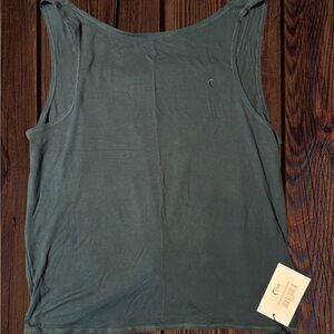 ZYIA Women’s Swirl Tank in Midnight Blue